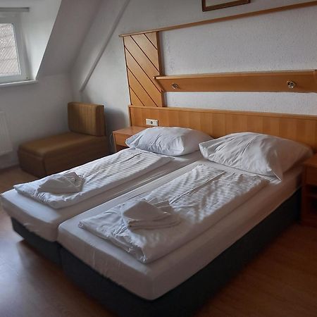 Hotel Familia Zamárdi Δωμάτιο φωτογραφία