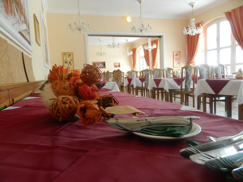 Hotel Familia Zamárdi Εξωτερικό φωτογραφία