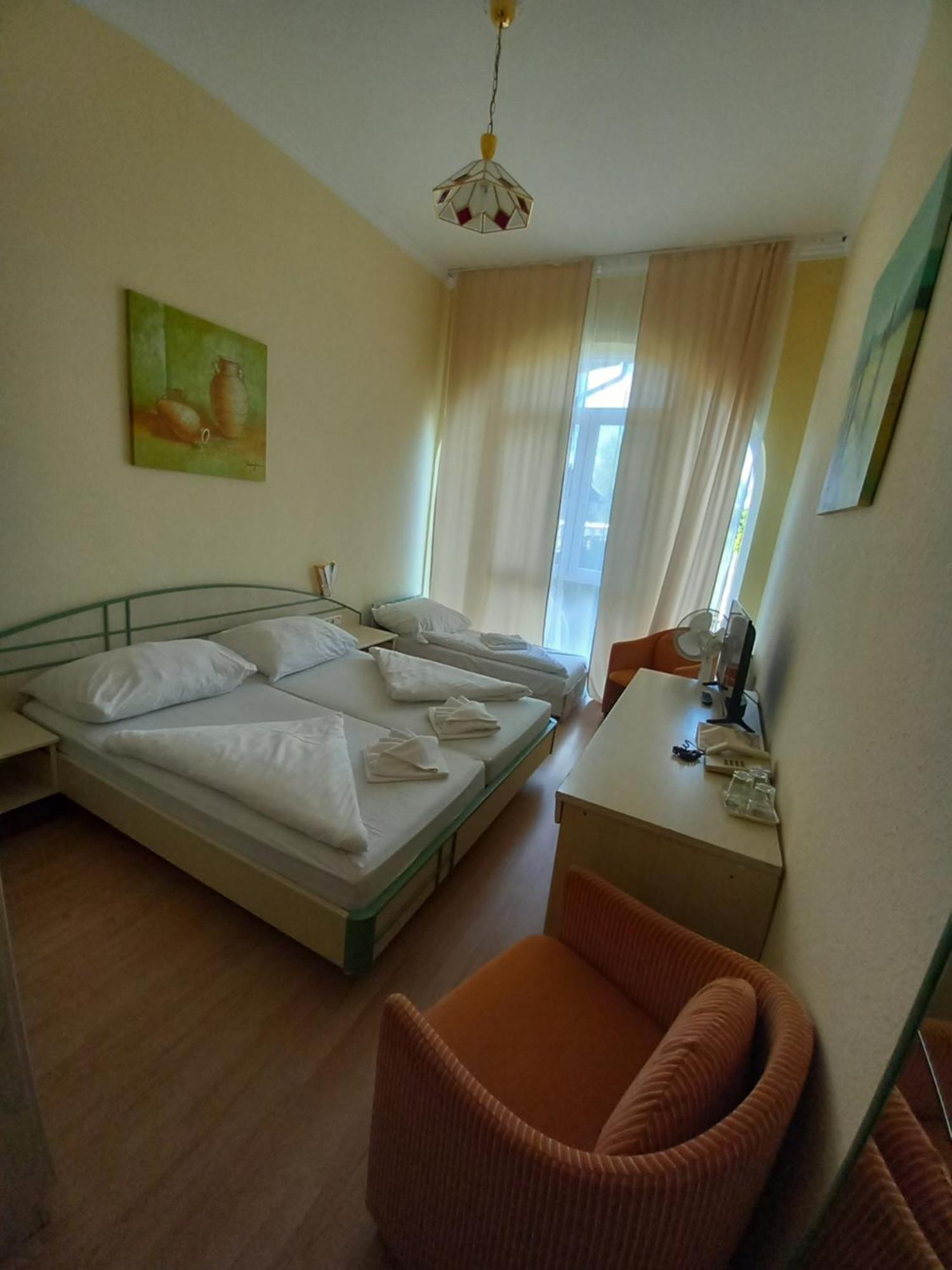 Hotel Familia Zamárdi Δωμάτιο φωτογραφία