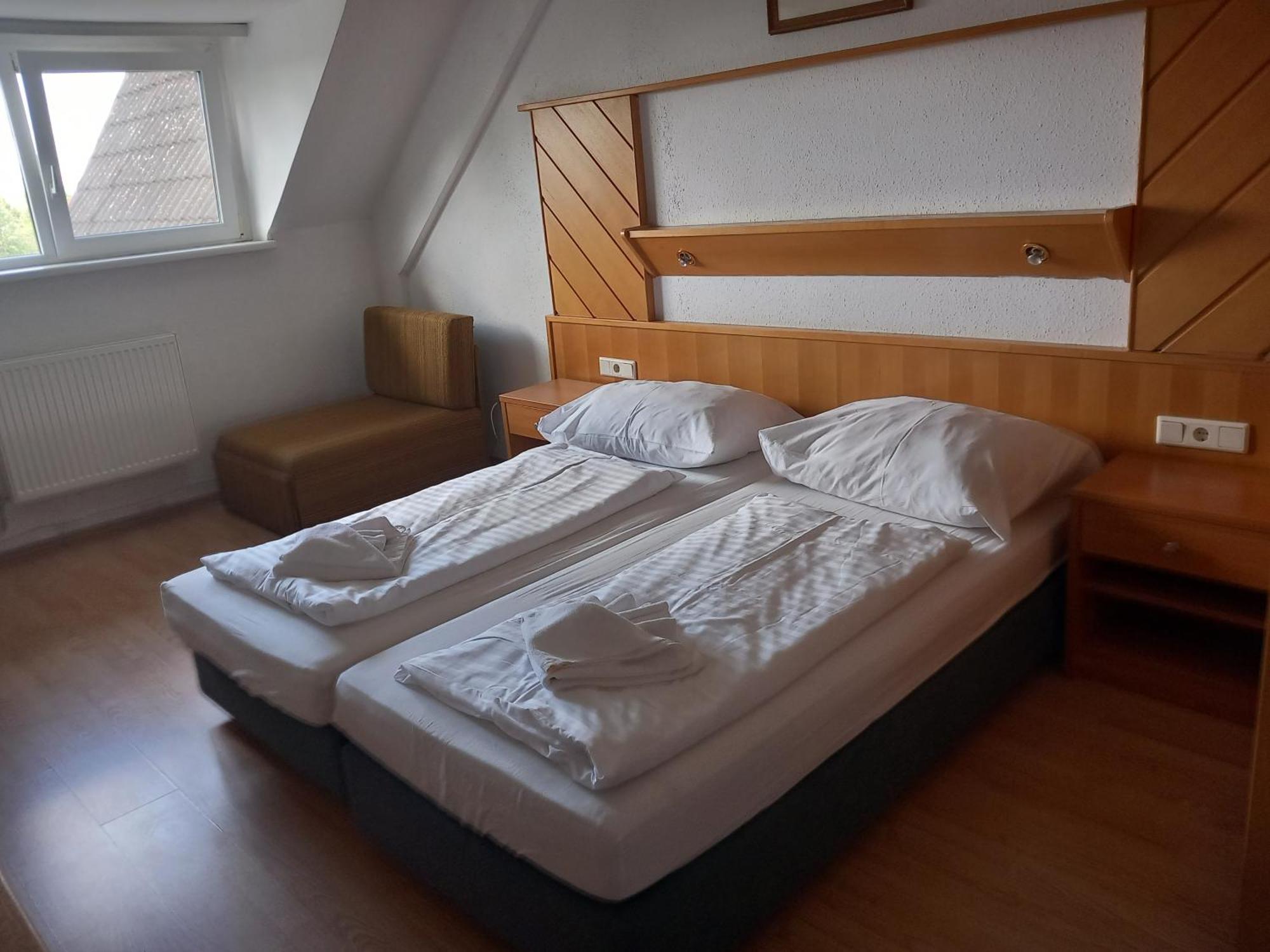 Hotel Familia Zamárdi Δωμάτιο φωτογραφία